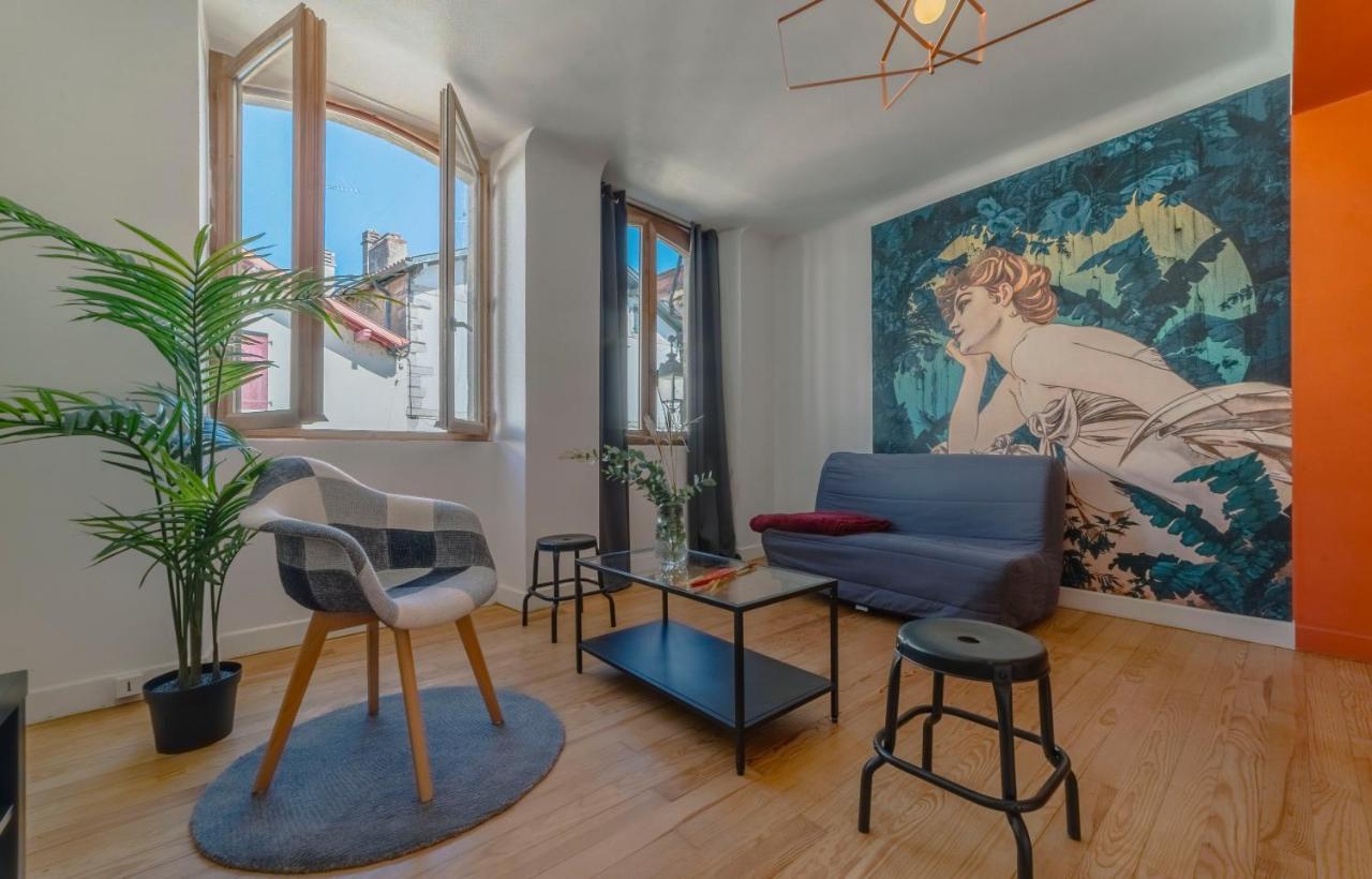 Le Bel Endroit - Joli T2 Pour 4 Pers Apartment Bidache Exterior photo